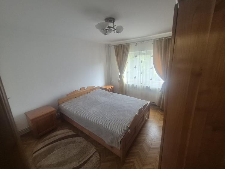 Apartament cu 2 camere decomandat în Soarelui