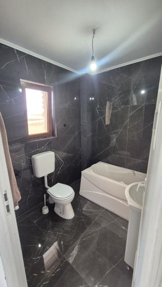 Casă cu 3 camere în Central