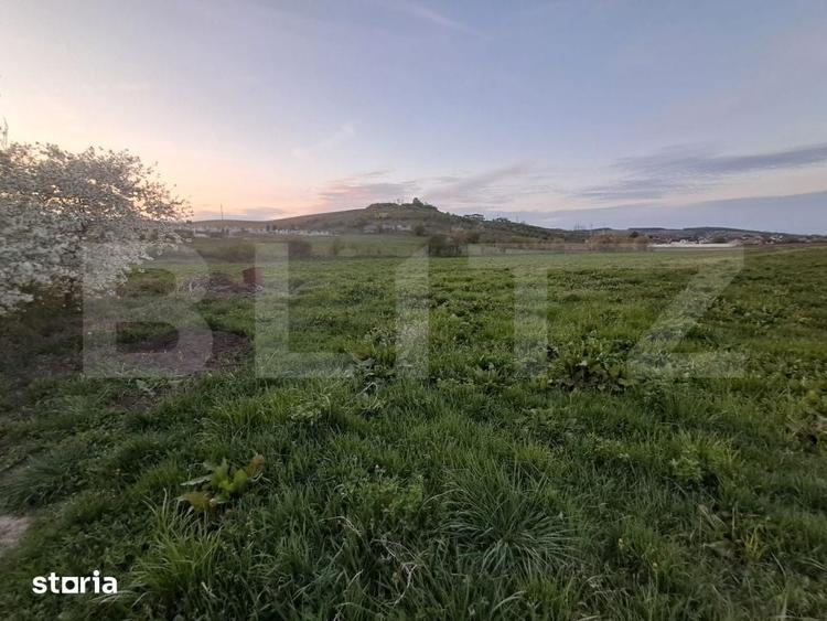 Teren de 2512 mp, în Sâncraiu de Mureș