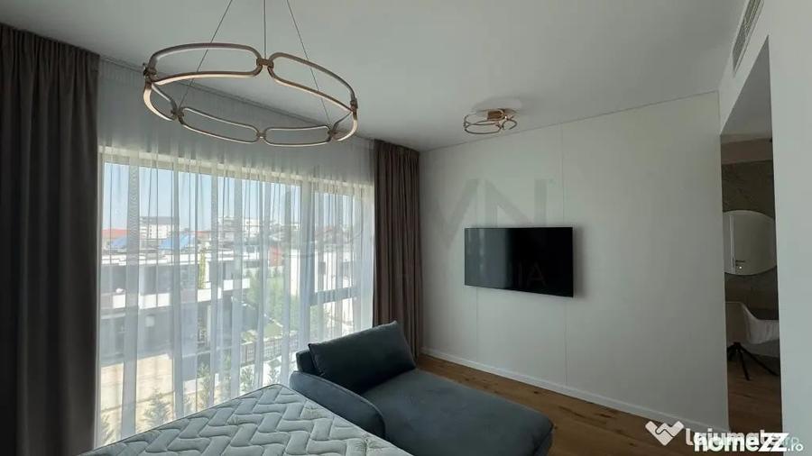 Casă cu 5 camere cu Teren 300 Mp în Băneasa
