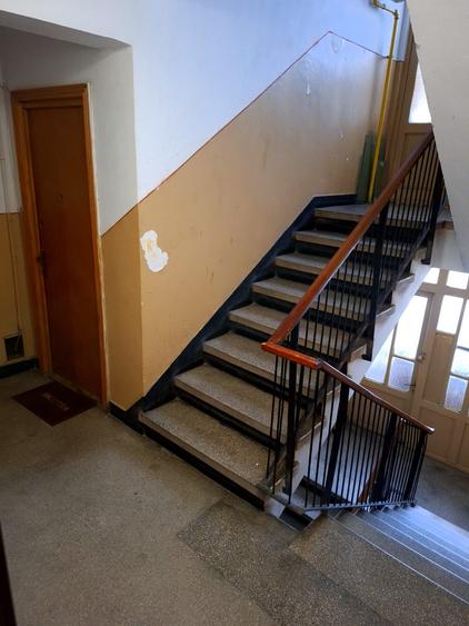 Apartament cu 2 camere decomandat în Calea București