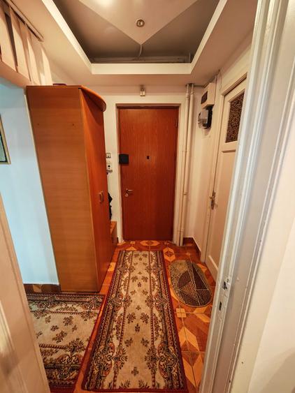 Apartament cu 2 camere decomandat, mobilat în Ferentari