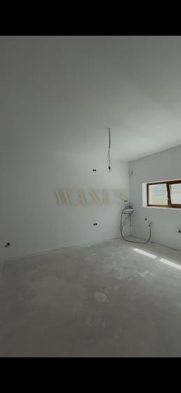 Casă individuală cu 4 camere cu Canalizare în Chinteni