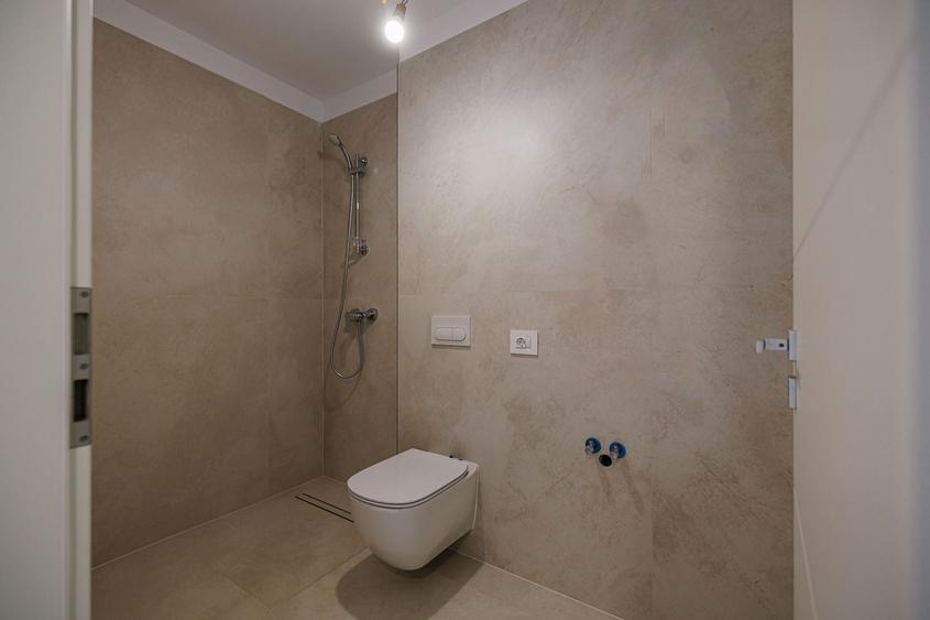 Apartament cu 3 camere decomandat în Braytim
