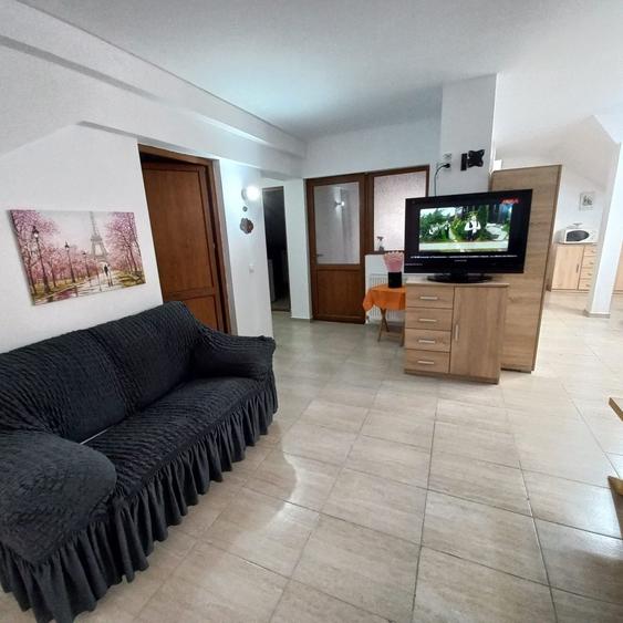Apartament cu 3 camere decomandat în Calea Severinului