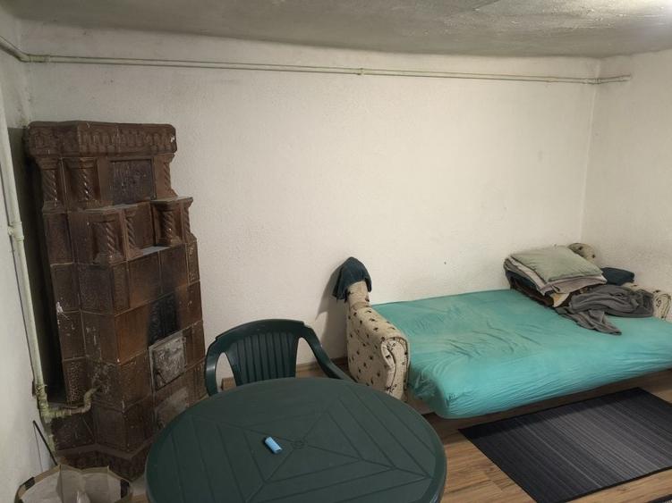 Casă cu 3 camere semidecomandat în Sud