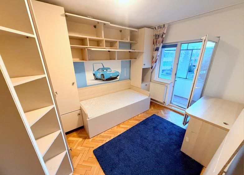 Apartament cu 3 camere semidecomandat, mobilat în Gheorgheni