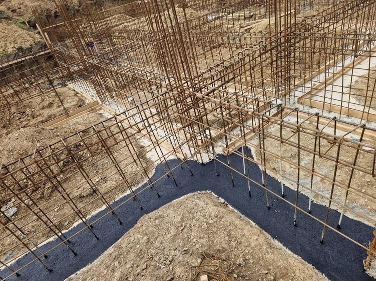 Teren Construcții intravilan de 1000 mp, în Valea Adâncă