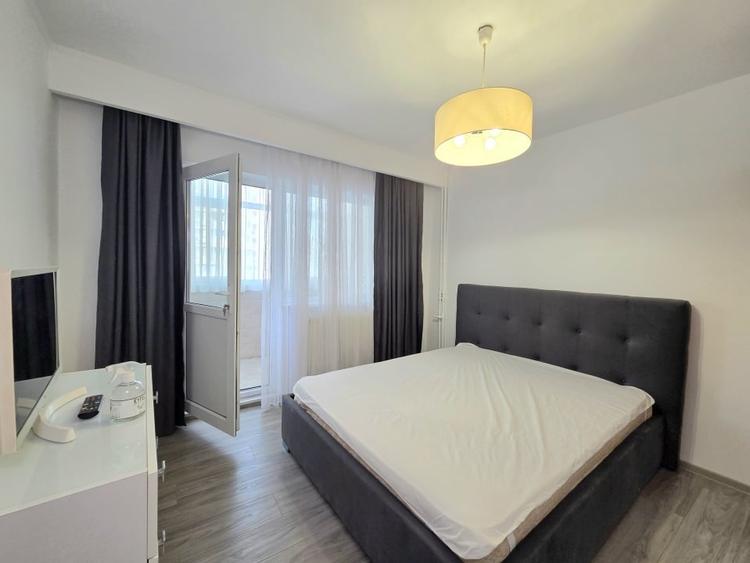 Apartament cu 3 camere decomandat, mobilat în Tomis III
