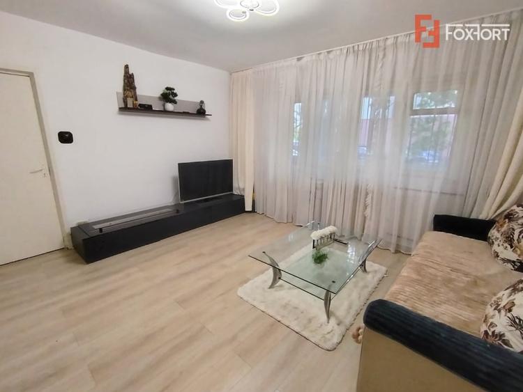 Apartament cu 2 camere semidecomandat, mobilat în Girocului