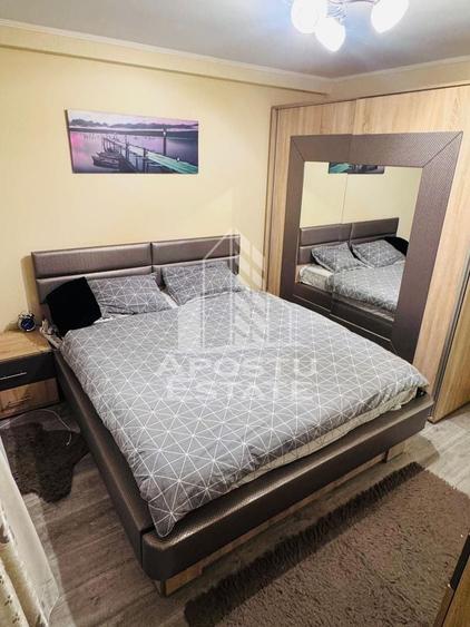 Apartament cu 3 camere decomandat în Alfa
