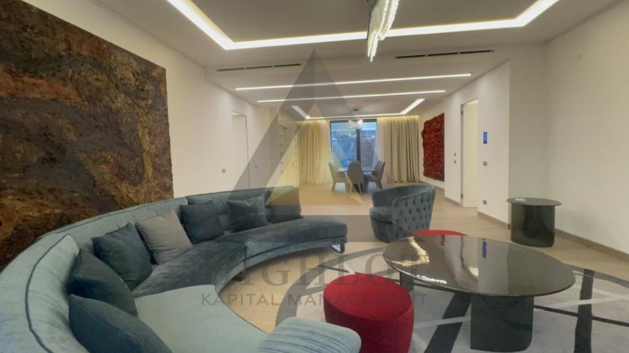 Apartament cu 4 camere semidecomandat, mobilat în Kiseleff