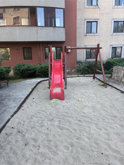 Apartament cu 3 camere decomandat în Berceni