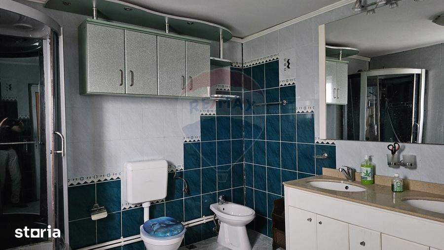 Casă cu 5 camere cu Teren 526 Mp în Udești