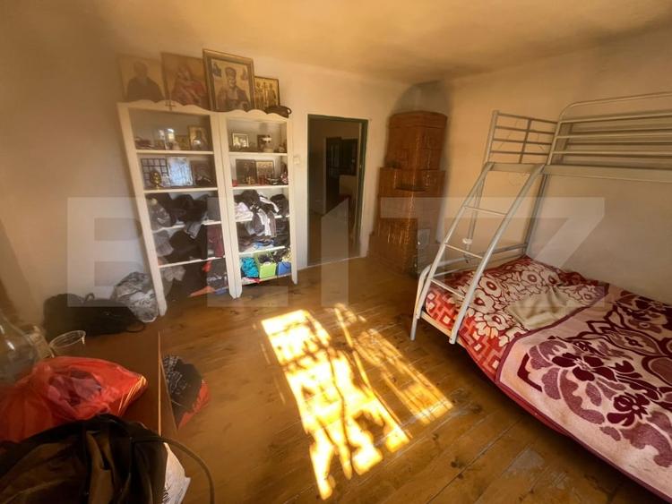Casă individuală cu 3 camere cu Teren 4500 Mp în Bolovani