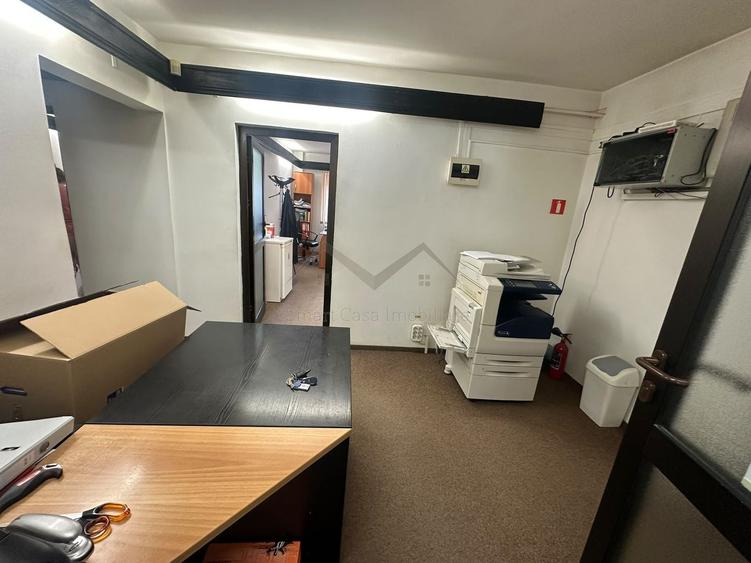 Apartament cu 4 camere decomandat în Moara de foc