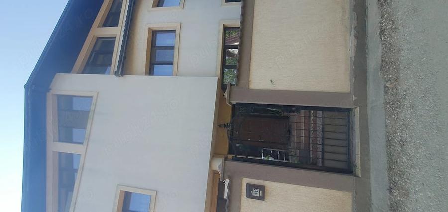 Casă cu 6 camere cu Teren 500 Mp în Berceni