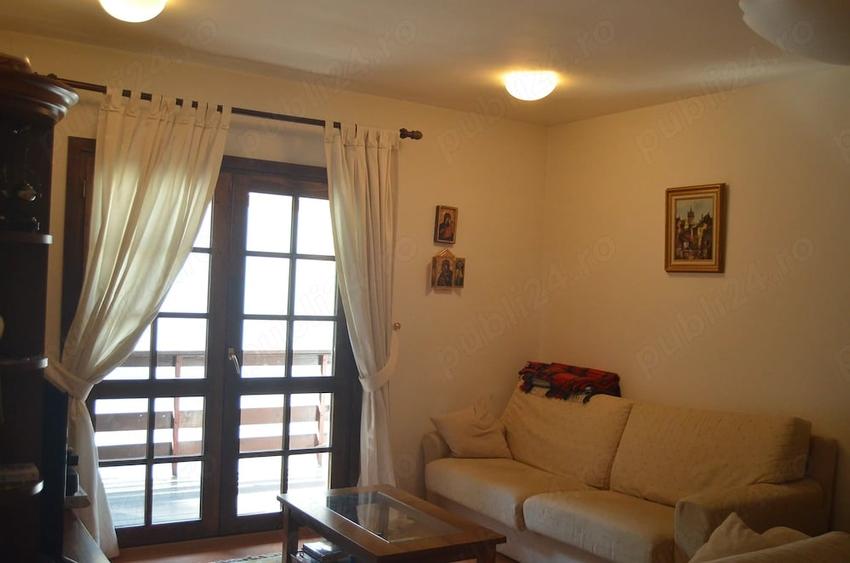 Apartament cu 4 camere decomandat în Cioplea