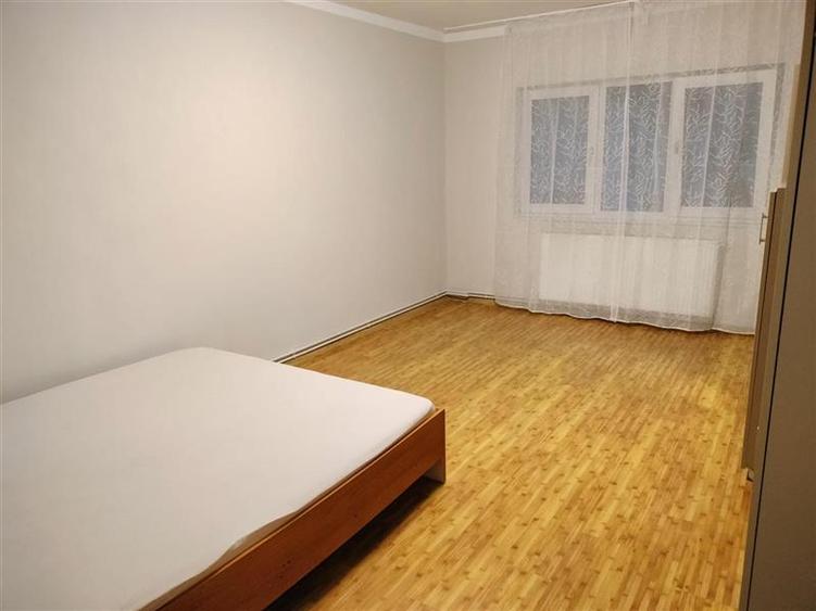 Apartament cu 2 camere semidecomandat, mobilat în Zorilor