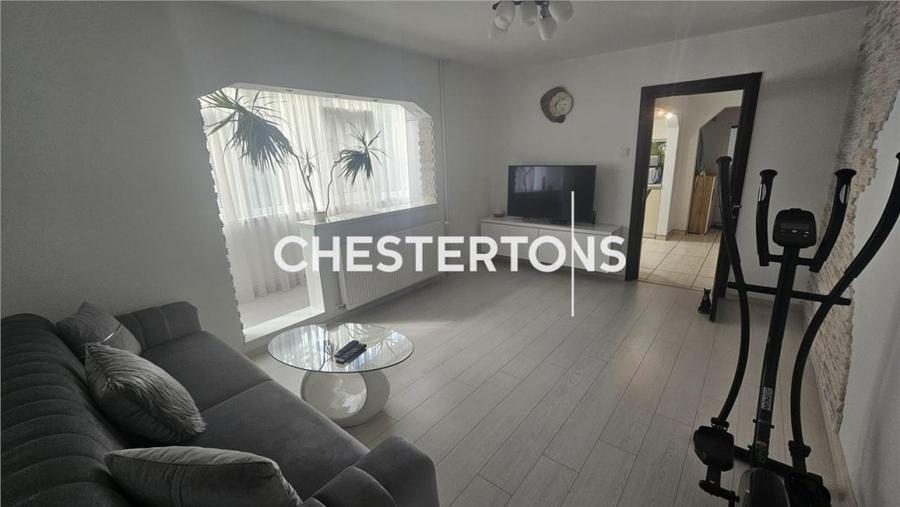 Apartament cu 3 camere decomandat, mobilat în Gorjului