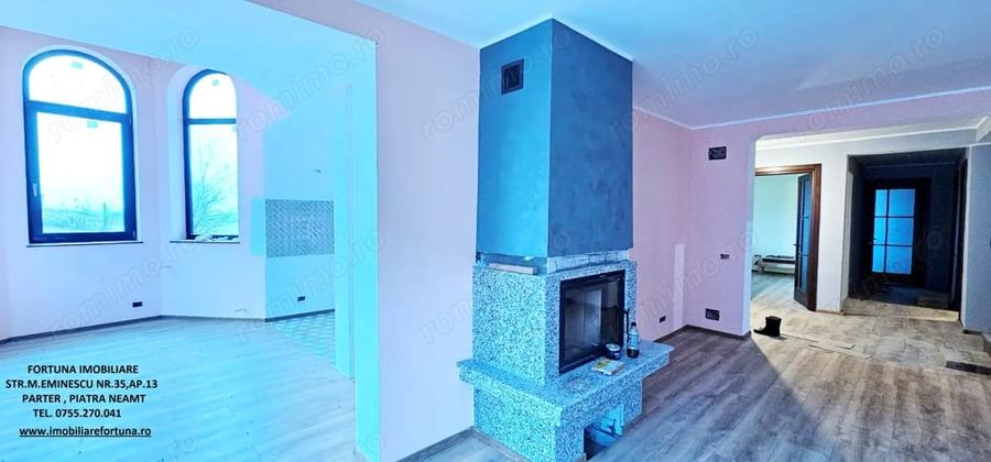 Casă cu Teren 2000 Mp în Est