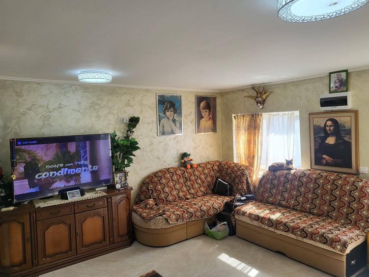 Casă cu 3 camere cu Teren 570 Mp în Central