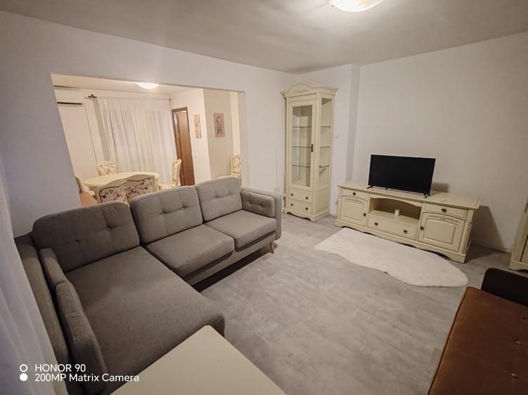 Apartament cu 2 camere decomandat în Floreasca