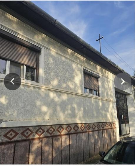 Casă individuală cu 10 camere cu Canalizare în Izbuc