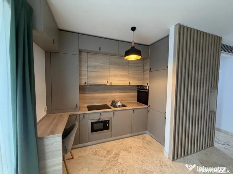 Apartament cu 3 camere decomandat în Parcul Carol