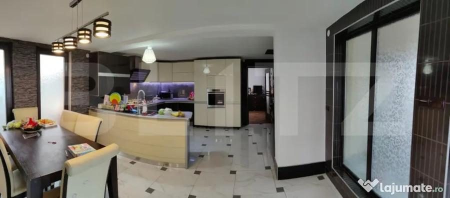 Casă cu 2 camere cu Teren 2667 Mp în Central