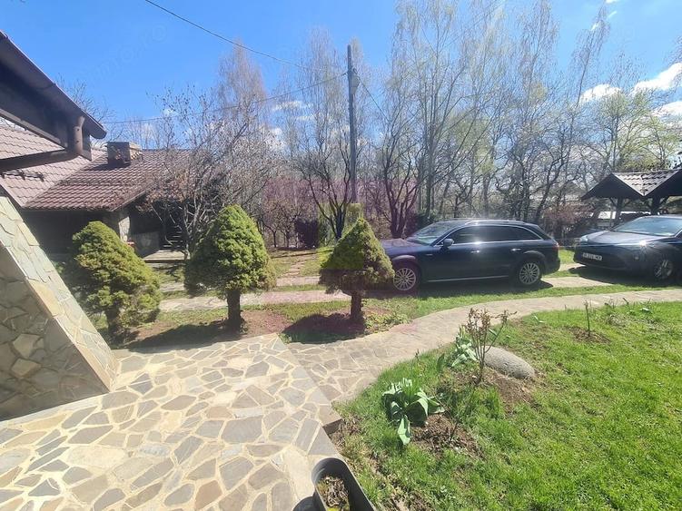 Casă cu 6 camere cu Teren 2066 Mp în Breaza