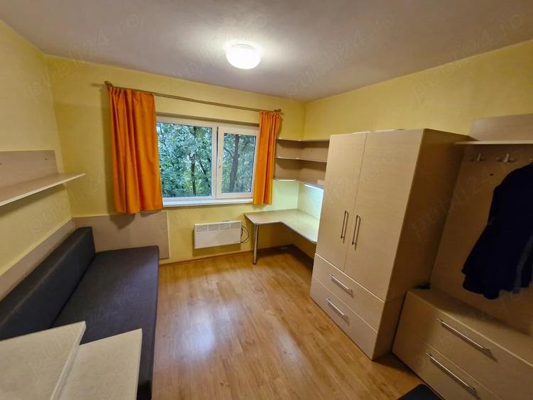 Garsonieră decomandată în Complex Studențesc