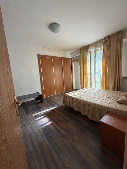 Garsonieră decomandată, mobilată în P-ța Romană