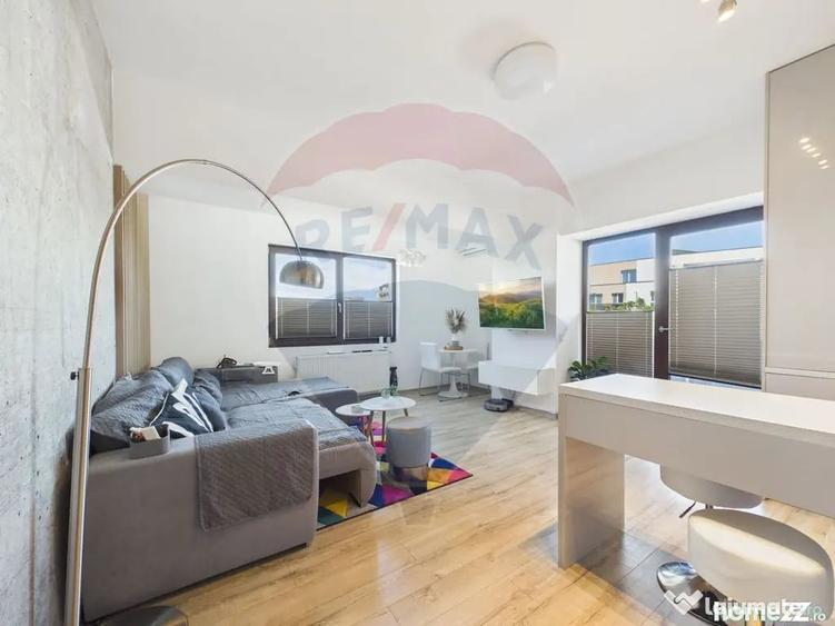 Apartament cu 3 camere decomandat în Mihai Bravu