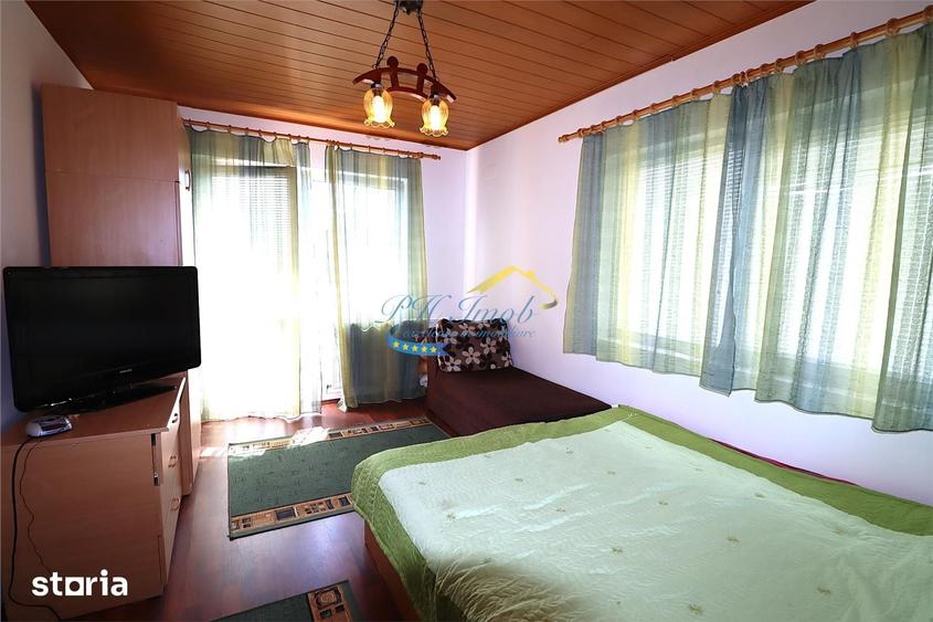 Casă cu 7 camere cu Teren 1237 Mp în Brebu