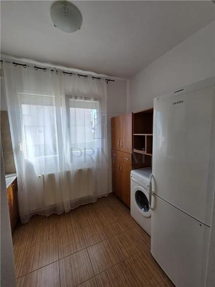 Garsonieră decomandată, mobilată în Freidorf