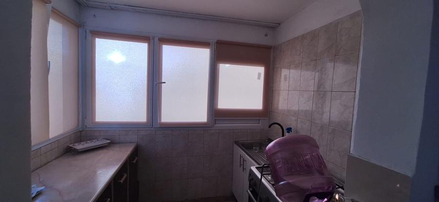 Apartament cu 4 camere semidecomandat în Dristor