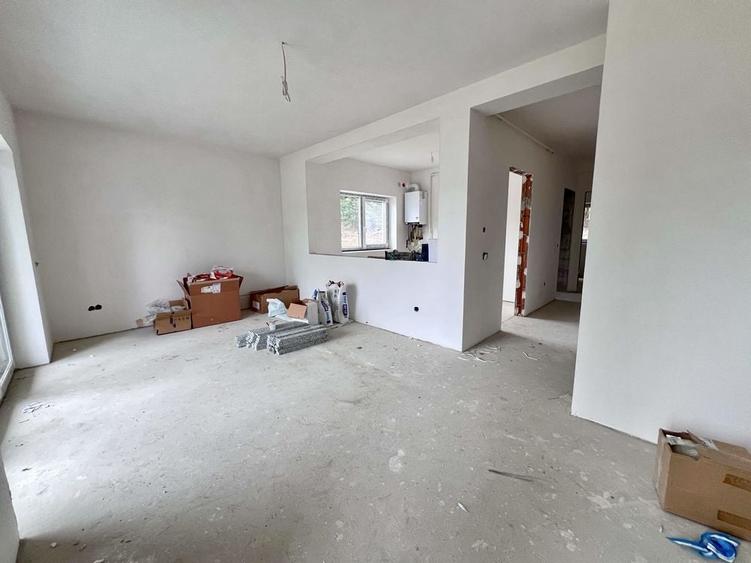 Apartament cu 2 camere decomandat în Cristian