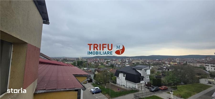 Apartament cu 3 camere decomandat în Tolstoi
