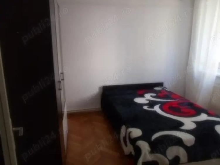 Apartament cu 3 camere decomandat în Dărmănești