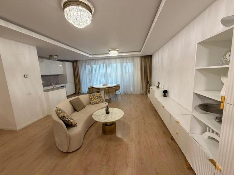 Apartament cu 4 camere decomandat, mobilat în Iancu Nicolae