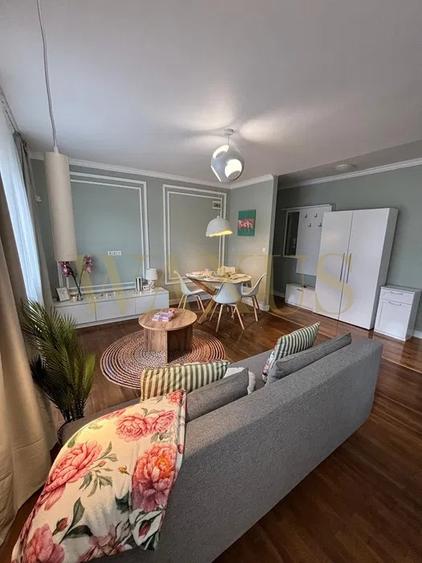 Apartament cu 2 camere semidecomandat, mobilat în Florești — fotografia 2
