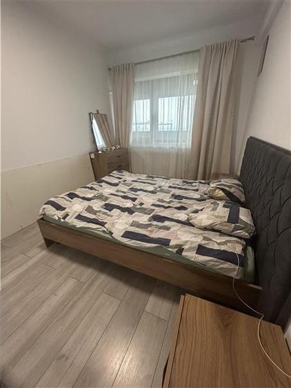 Apartament cu 2 camere decomandat, mobilat în Far