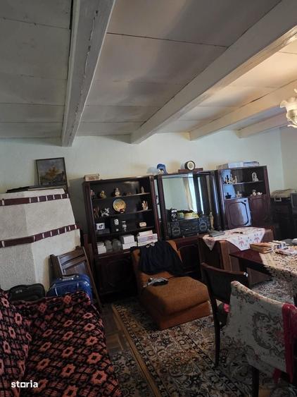 Casă cu 3 camere în Băcel
