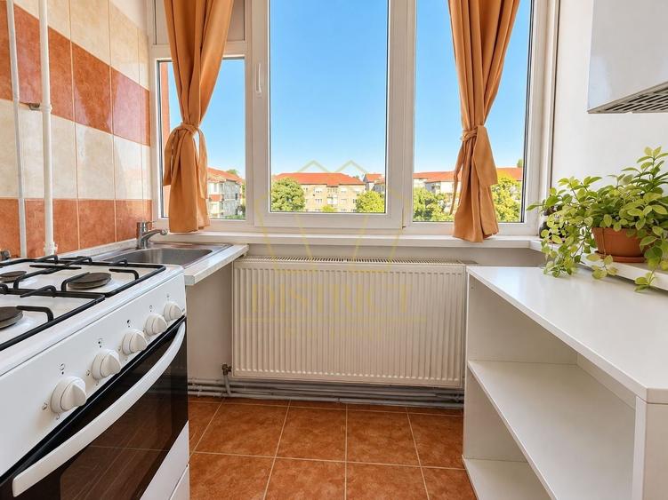 Apartament cu 2 camere decomandat, mobilat în Aradului