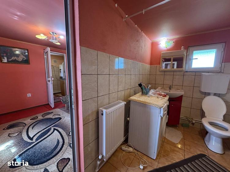 Casă cu 4 camere în Buicești