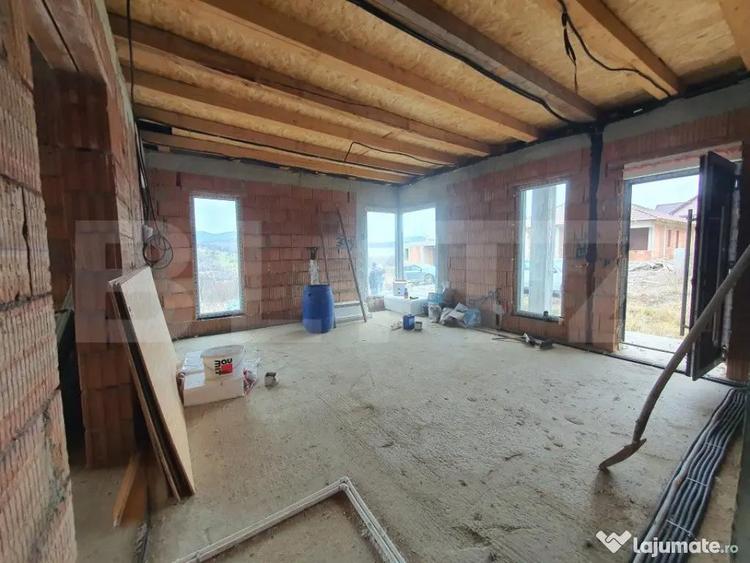 Casă cu 4 camere cu Teren 430 Mp în Central