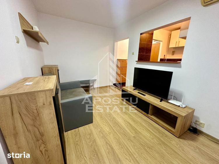 Apartament cu 2 camere, mobilat în Fratelia