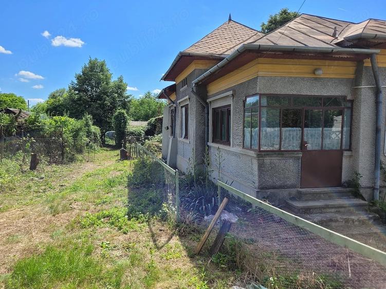Casă cu 3 camere cu Teren 1400 Mp în Răzvad