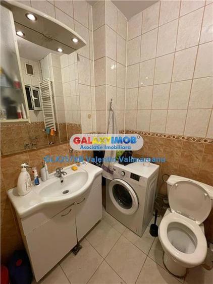 Apartament cu 2 camere decomandat, mobilat în Romană